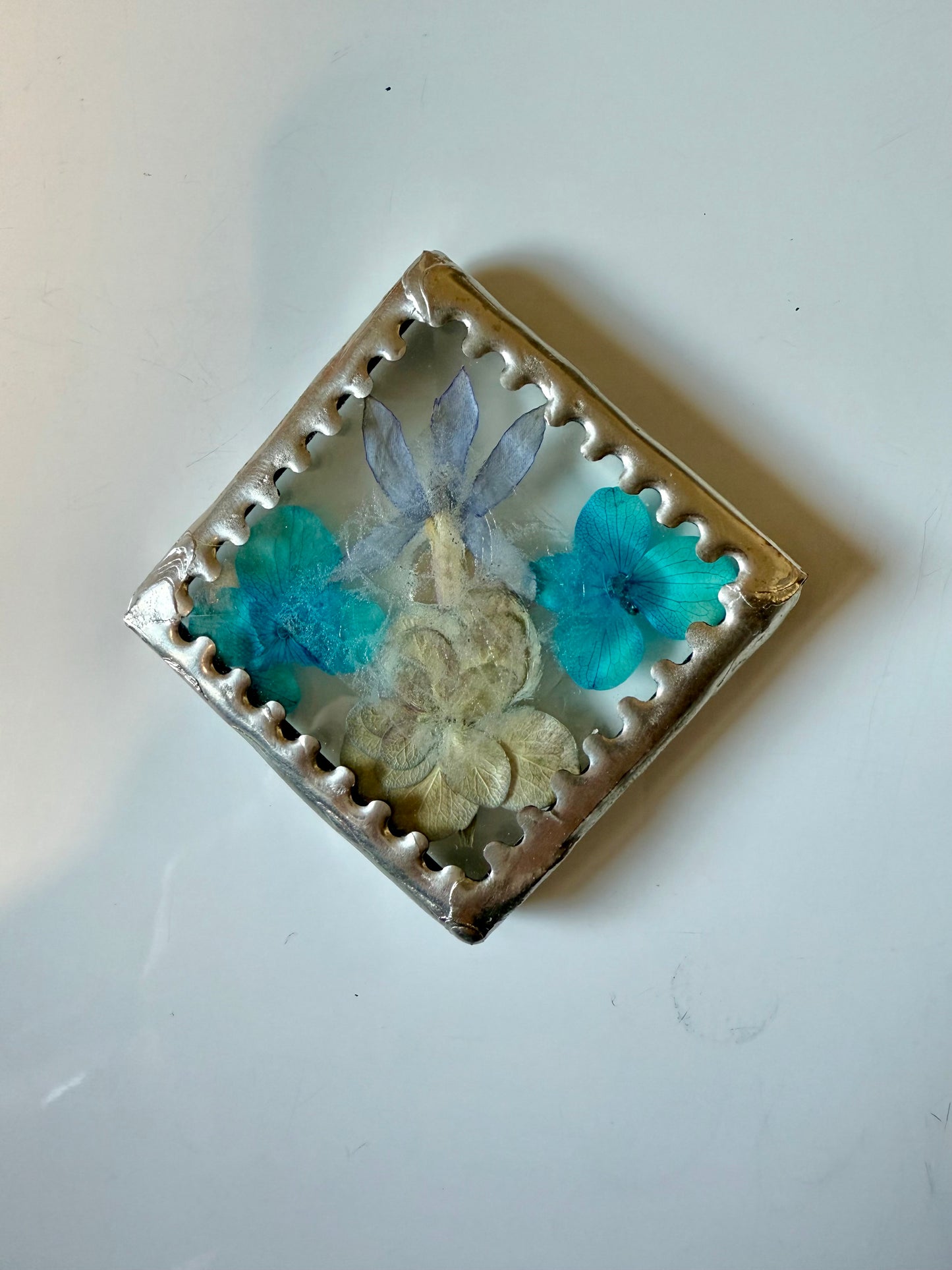 Stained Glass Flower Magnet